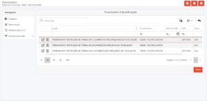 Tela do Engeman mostrando o cadastro de qualificações de funcionário, com lista de treinamentos, códigos ART, status ativo e opções de edição e exclusão.